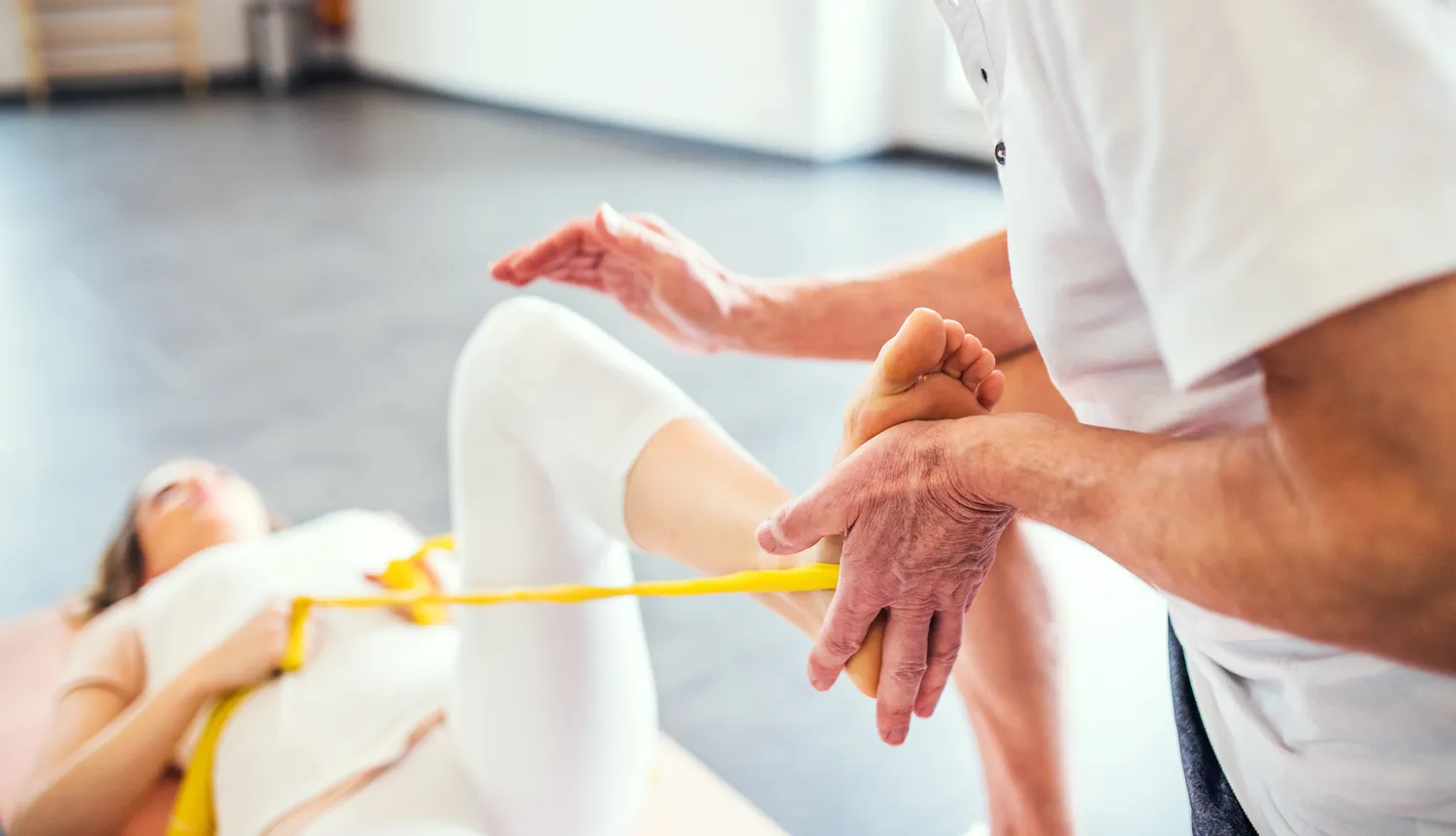 Nowoczesne metody rehabilitacji dla najmłodszych i seniorów
