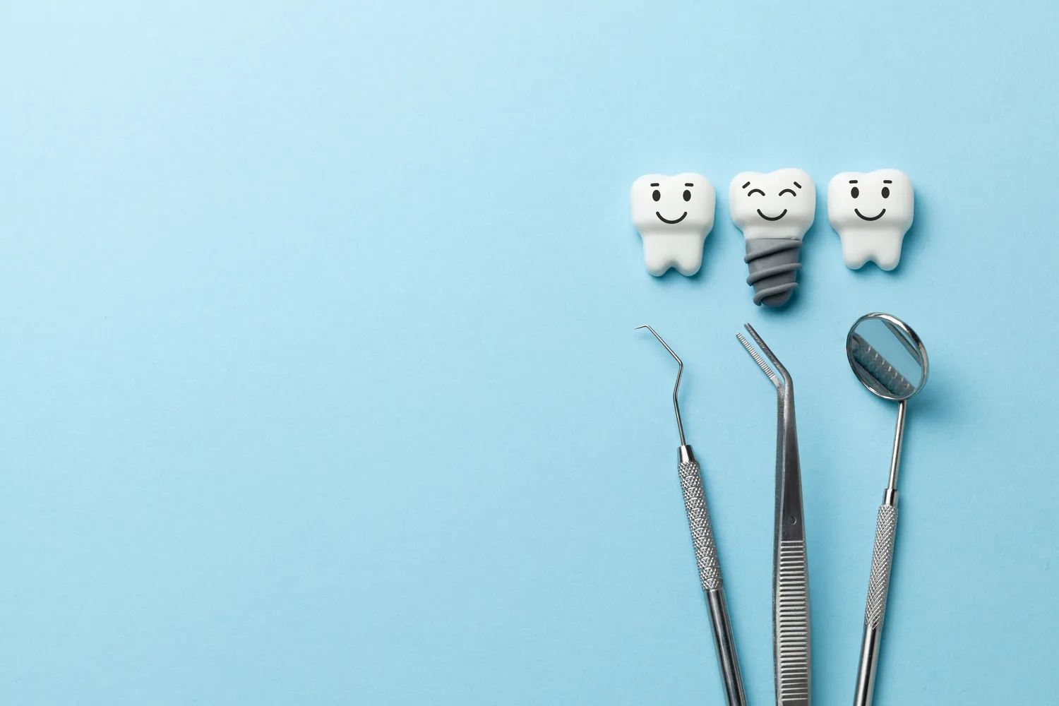 Rodzaje implantów zębowych